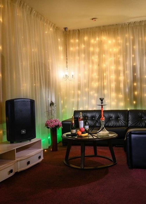 karaoke room